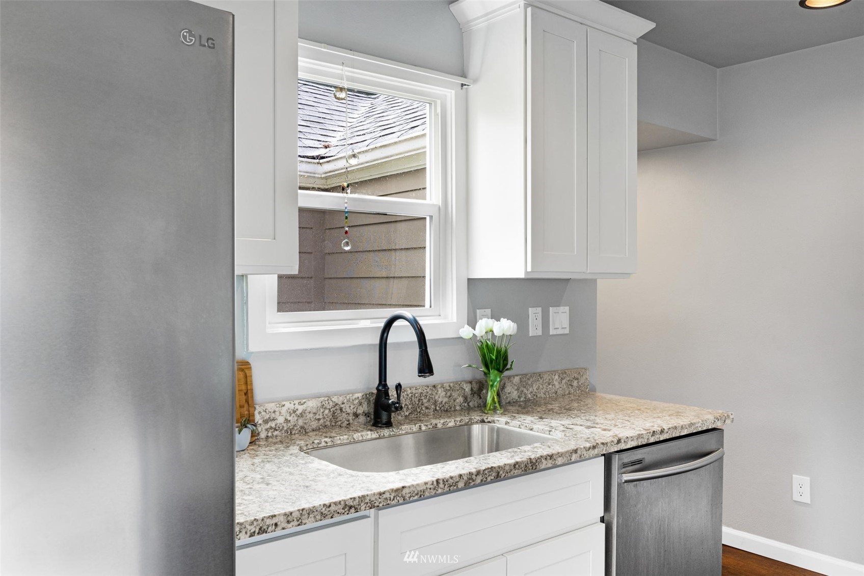 5152 S Sheridan Avenue