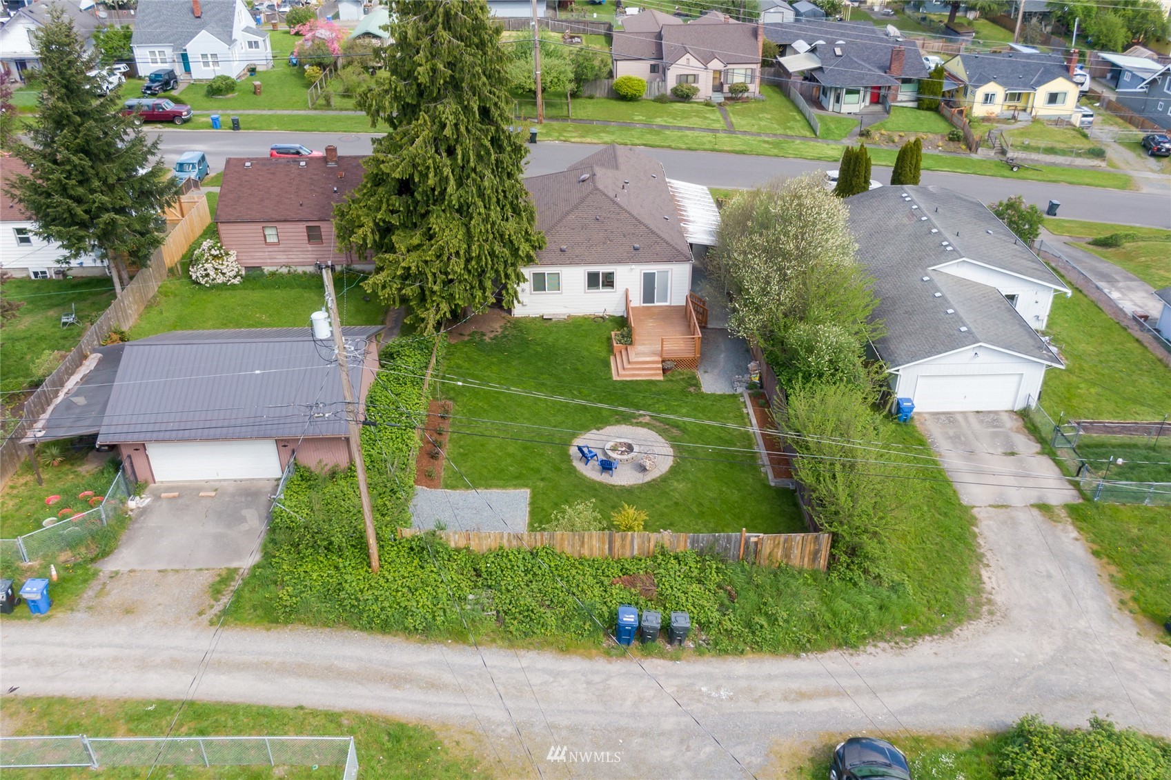 2224 E Fairbanks Street