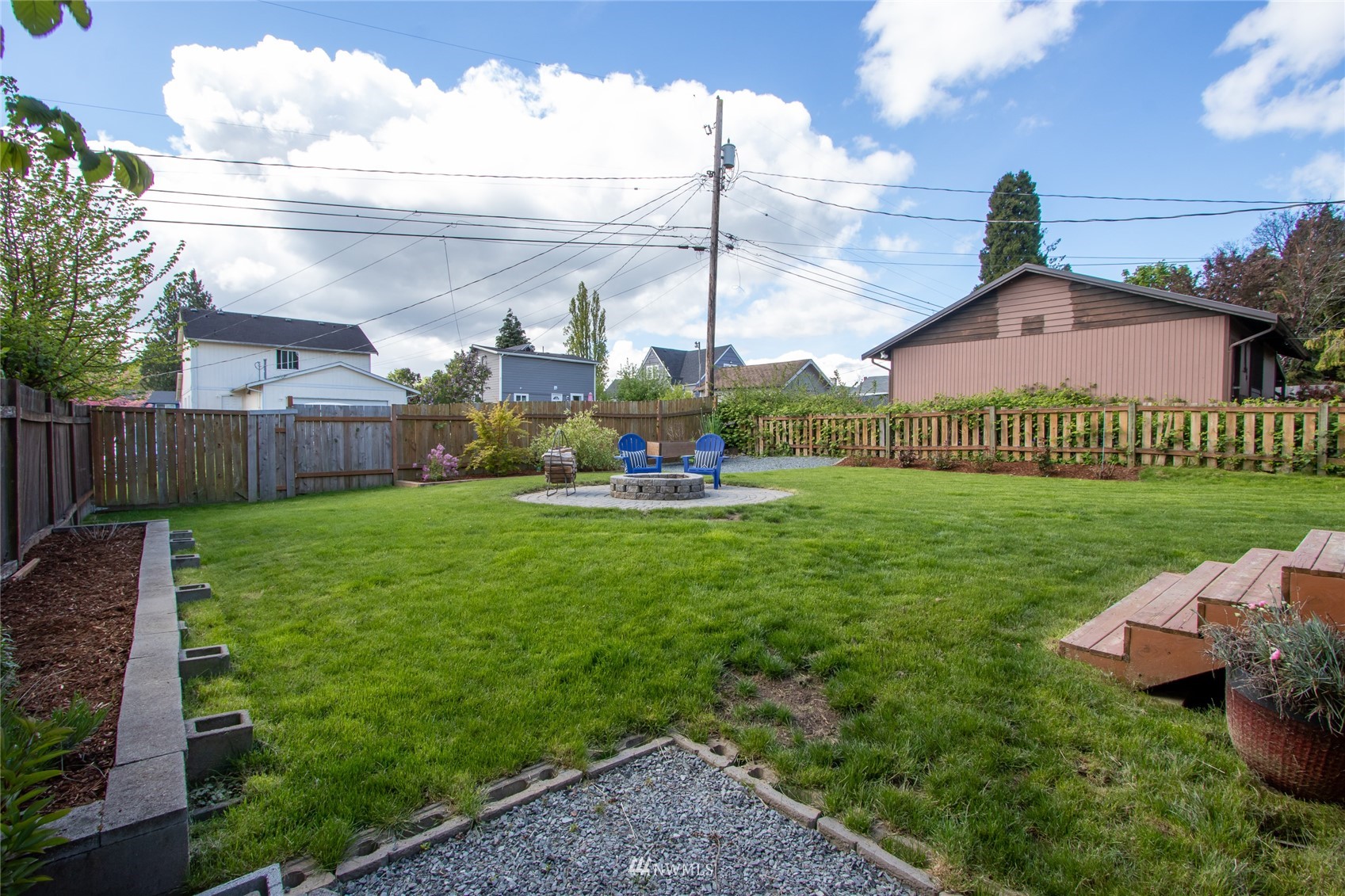 2224 E Fairbanks Street