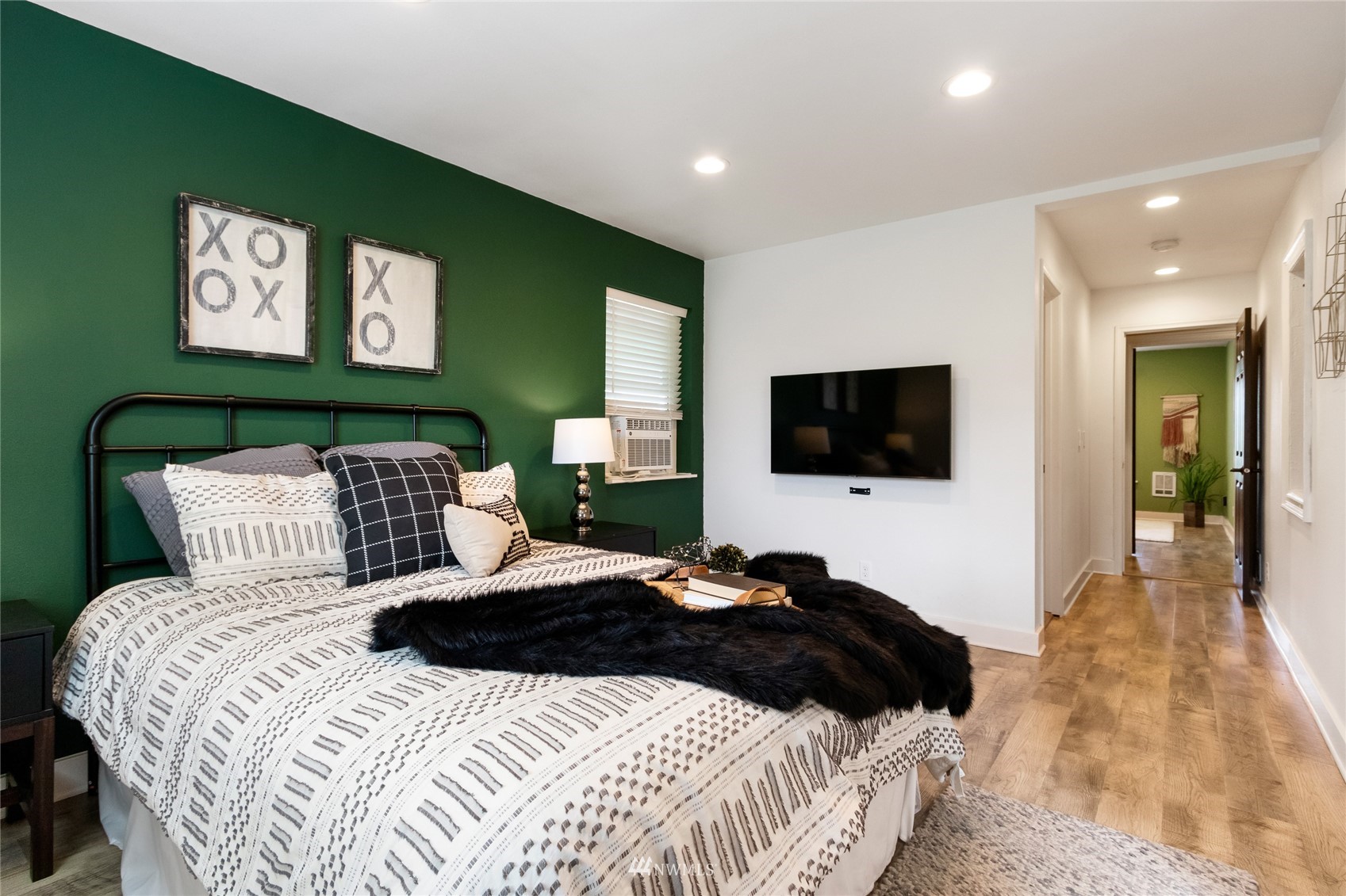 2224 E Fairbanks Street