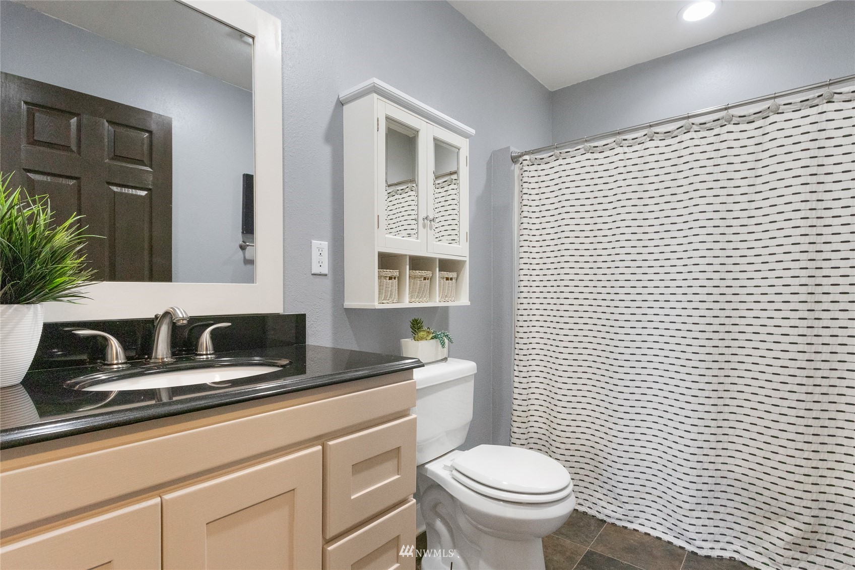 2224 E Fairbanks Street