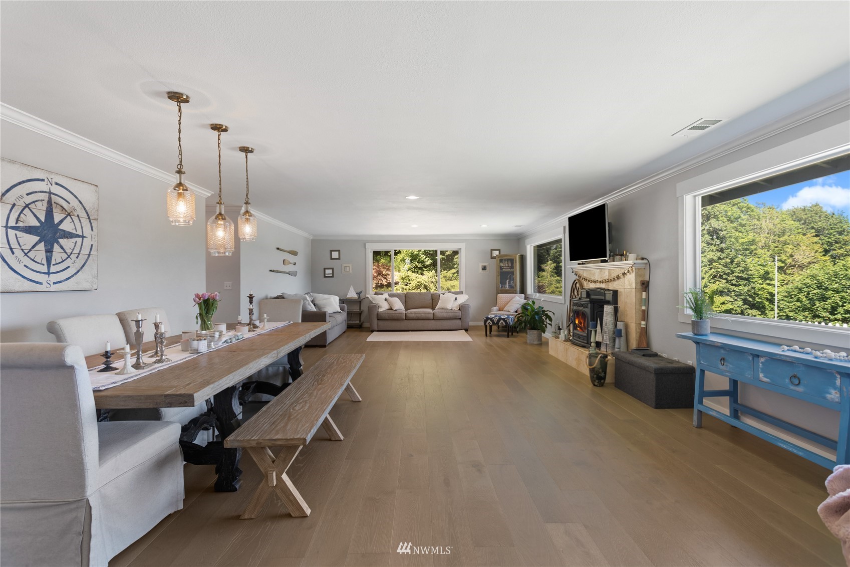 1525 Colvos Drive NW