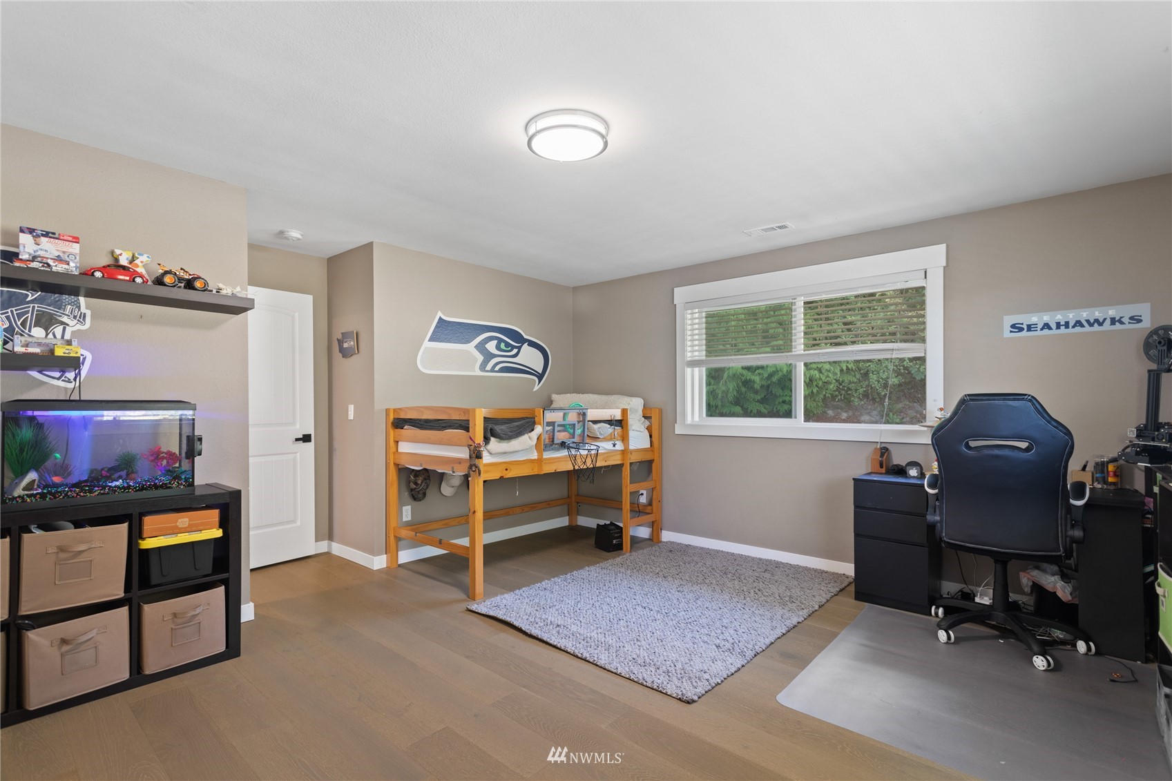 1525 Colvos Drive NW