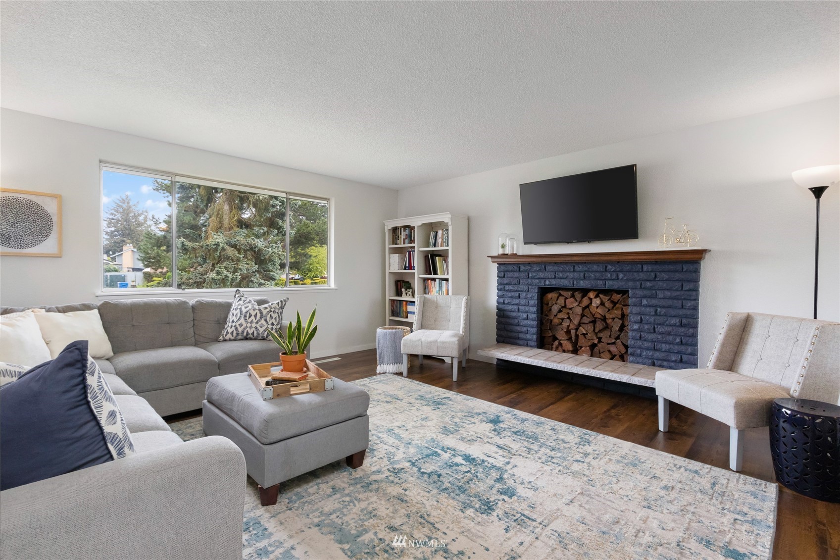 10206 108th Avenue SW