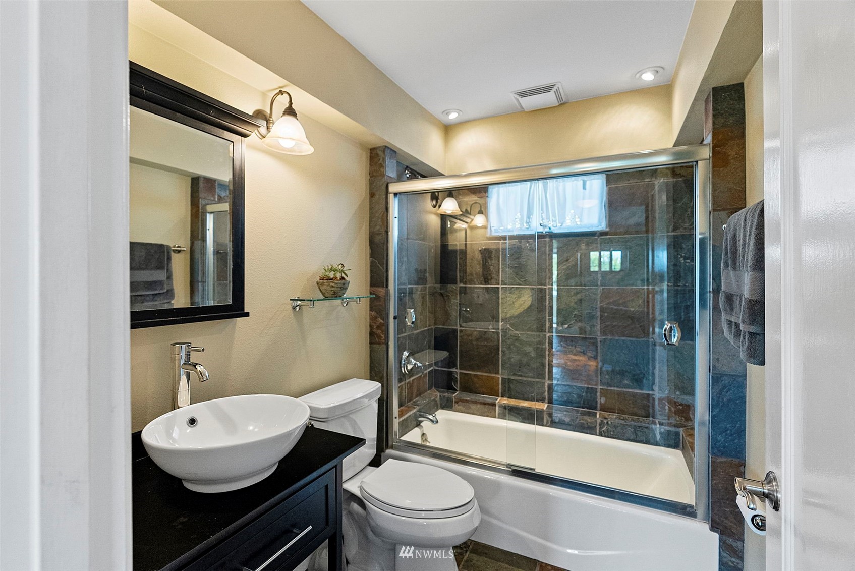 2802 N Washington Street