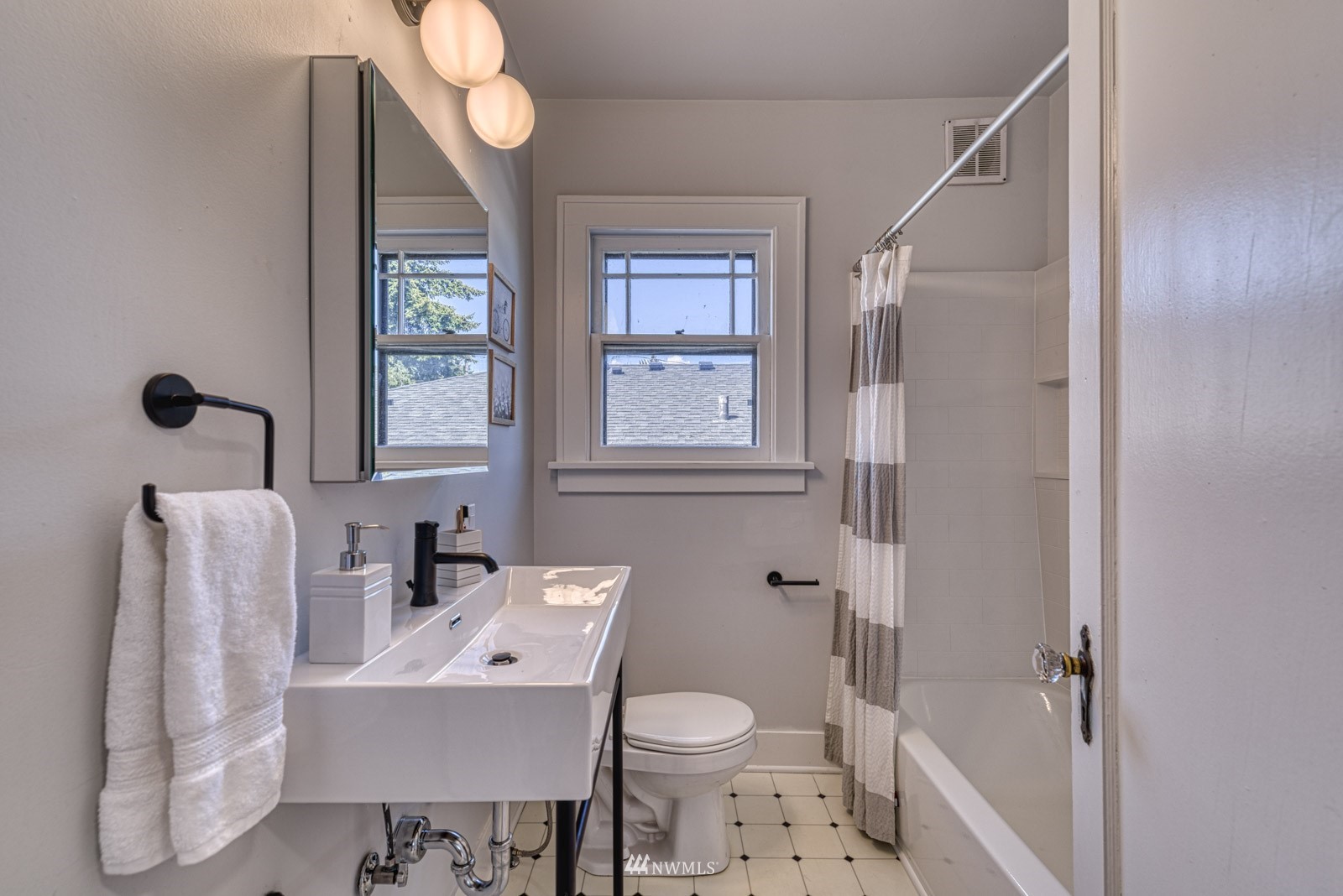 818 N Washington Street