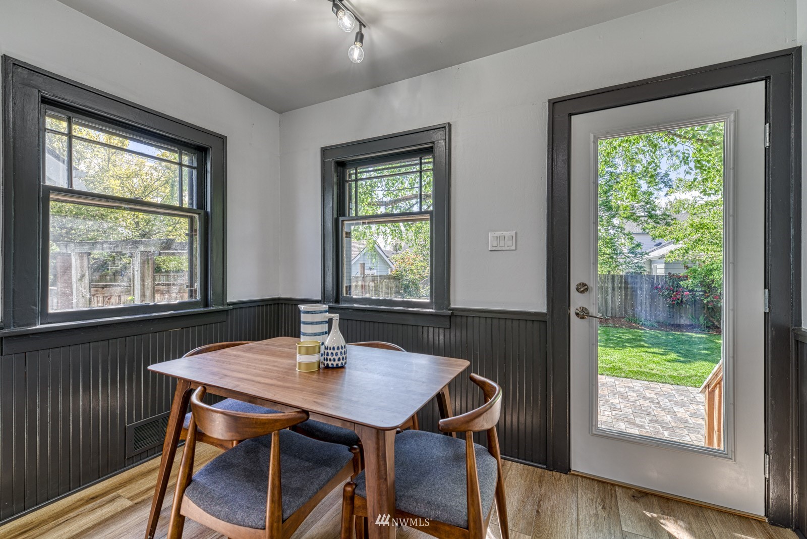 818 N Washington Street