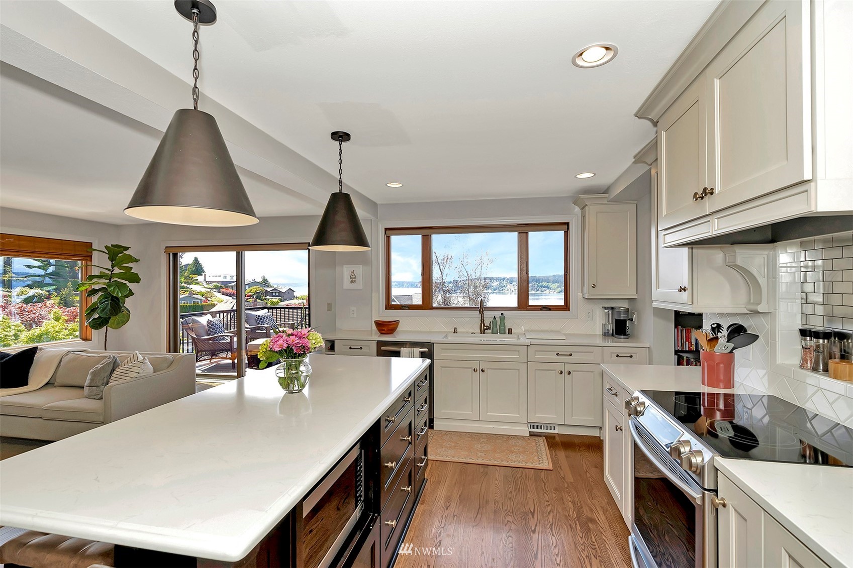 3621 Brookside Way W