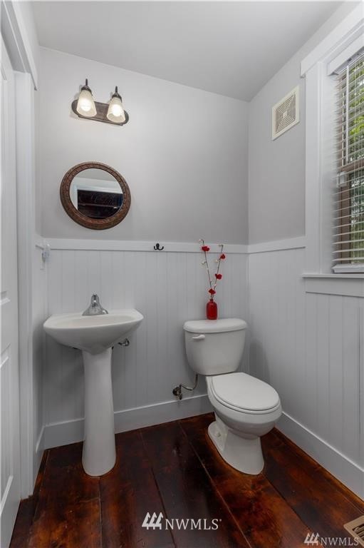 21740 N Clear Lake Boulevard SE