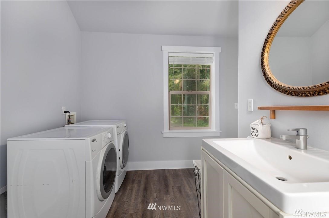 21740 N Clear Lake Boulevard SE