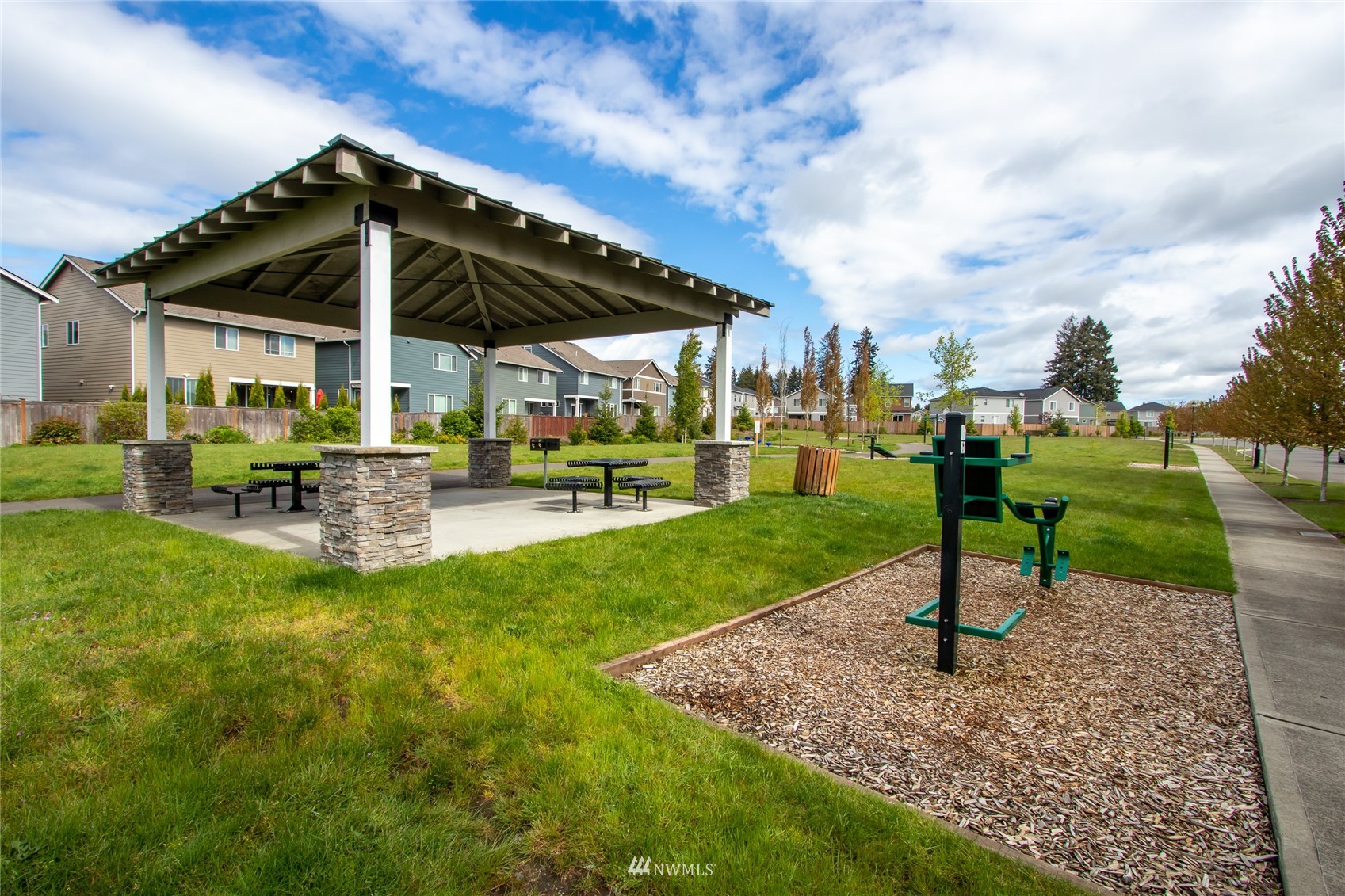 5112 Kenrick Street SE