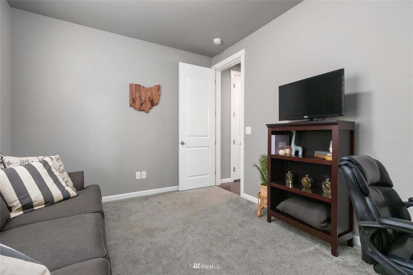 5112 Kenrick Street SE