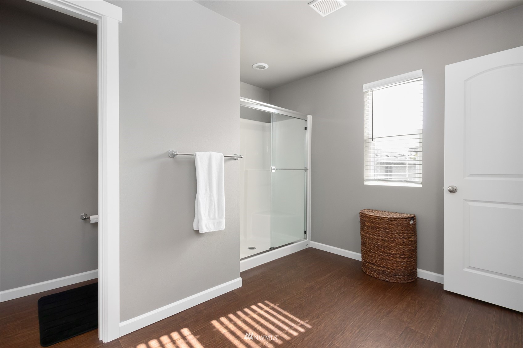 5112 Kenrick Street SE