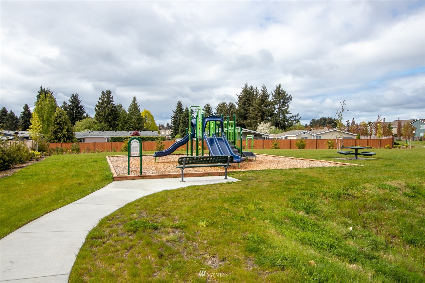 5112 Kenrick Street SE