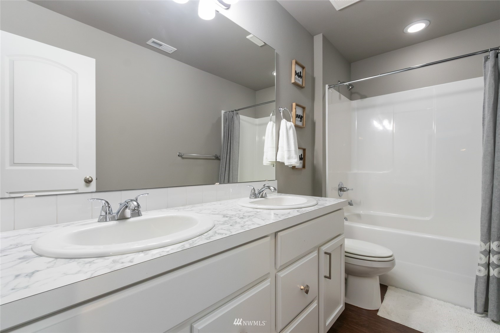 5112 Kenrick Street SE