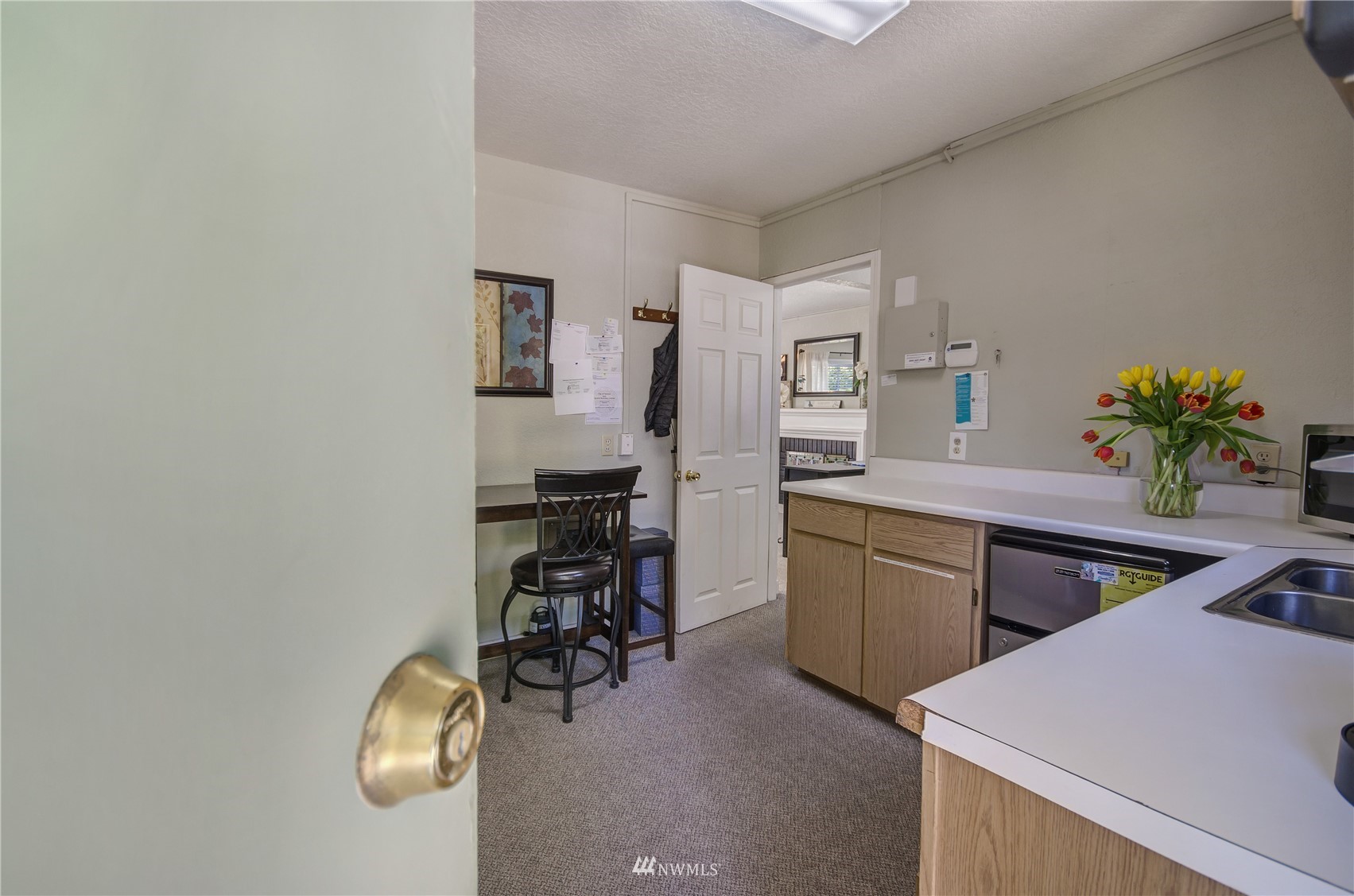 5213 Pacific Avenue , -7695