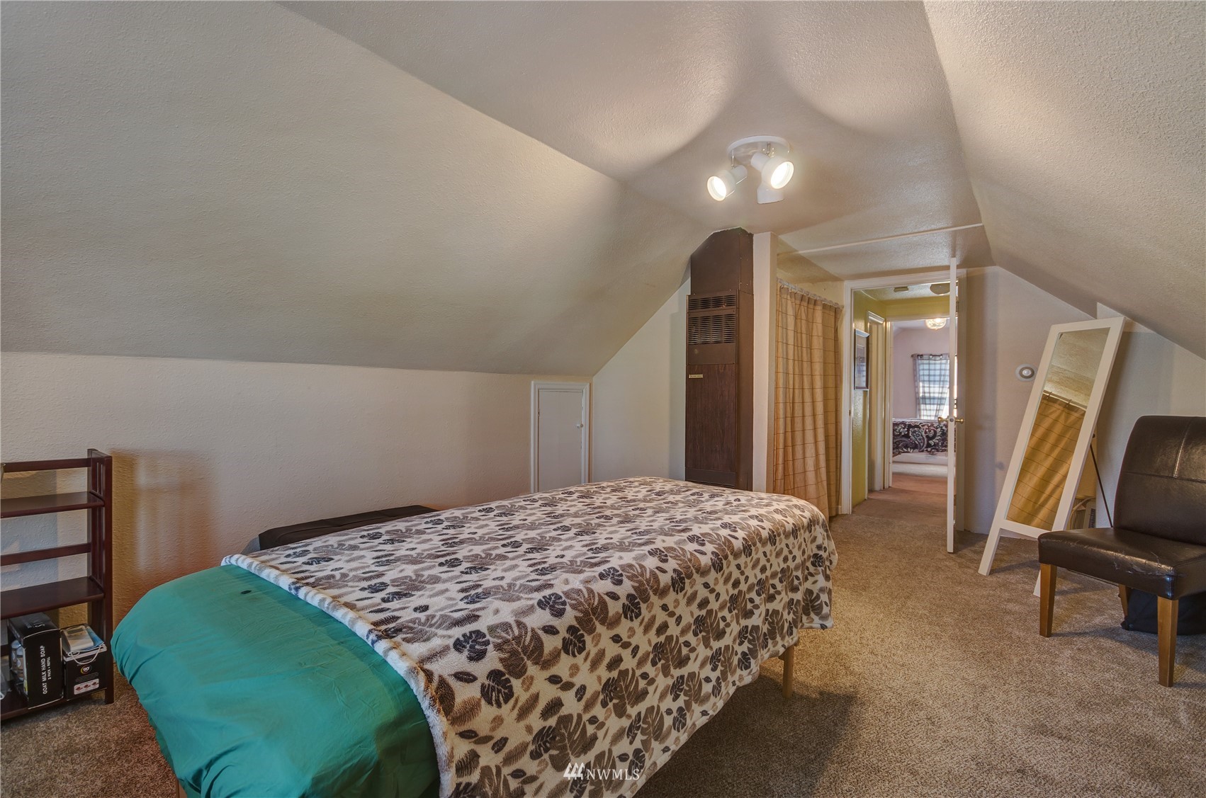 5213 Pacific Avenue , -7695