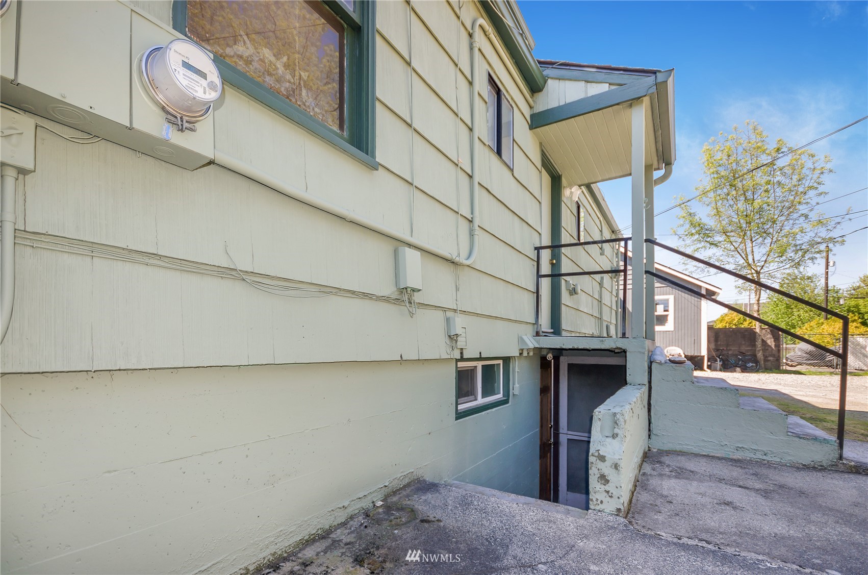 5213 Pacific Avenue , -7695