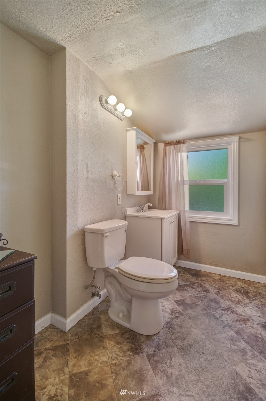 5213 Pacific Avenue , -7695