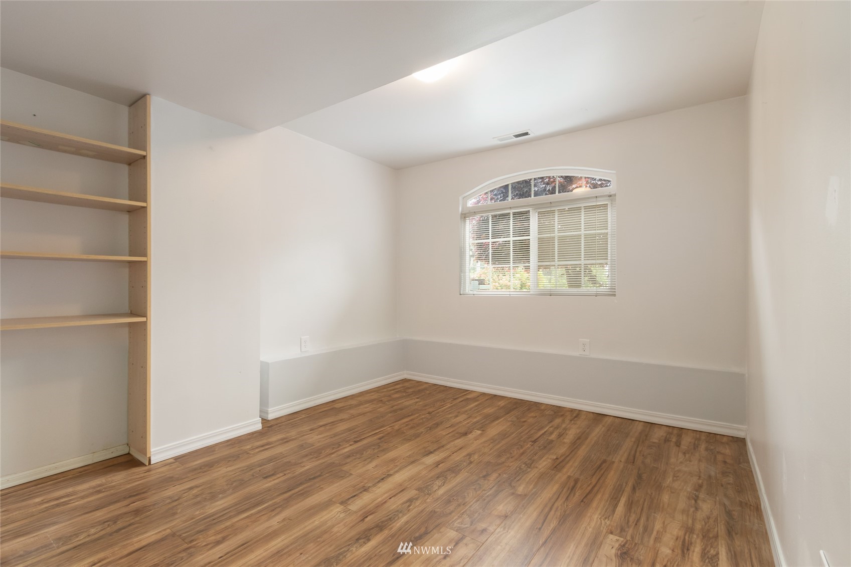 3822 17th Avenue Ct NW