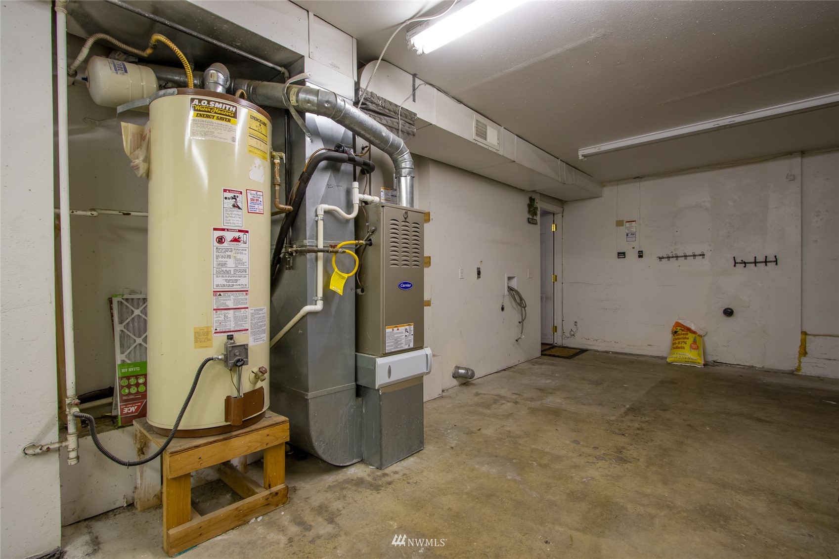 3822 17th Avenue Ct NW