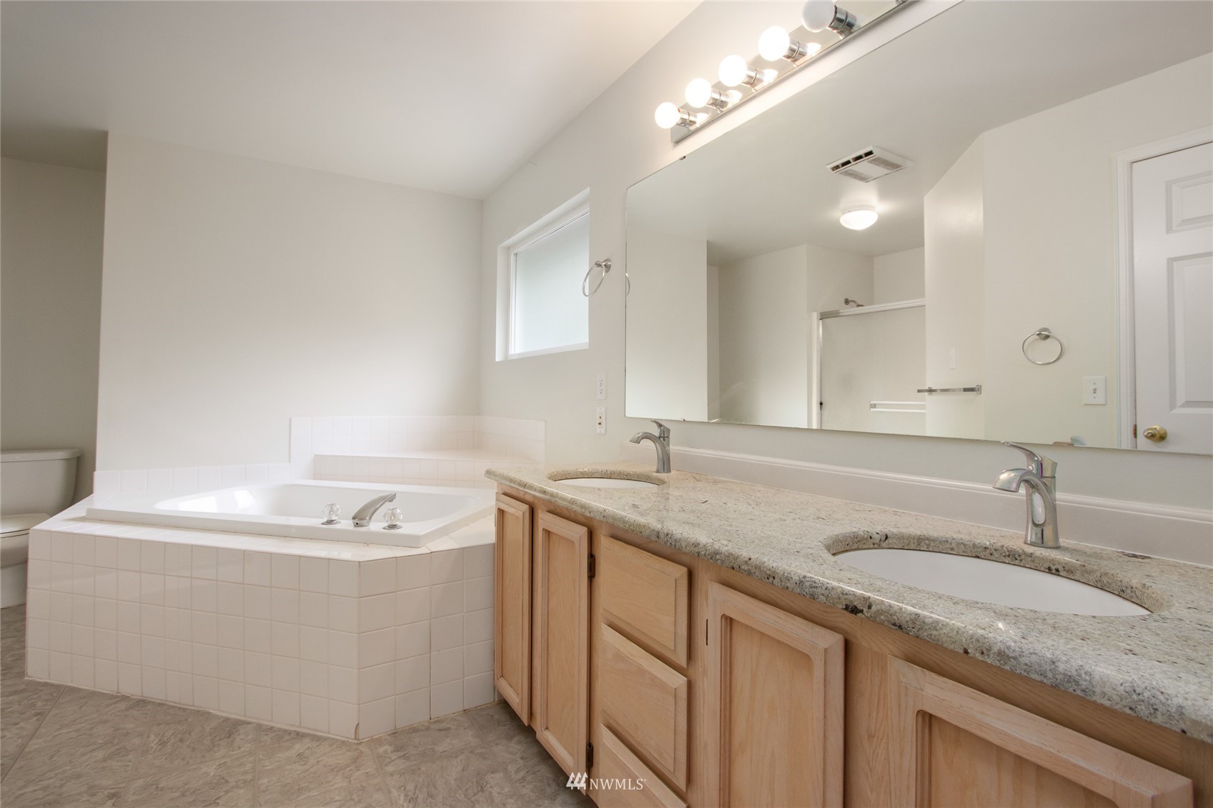 3822 17th Avenue Ct NW