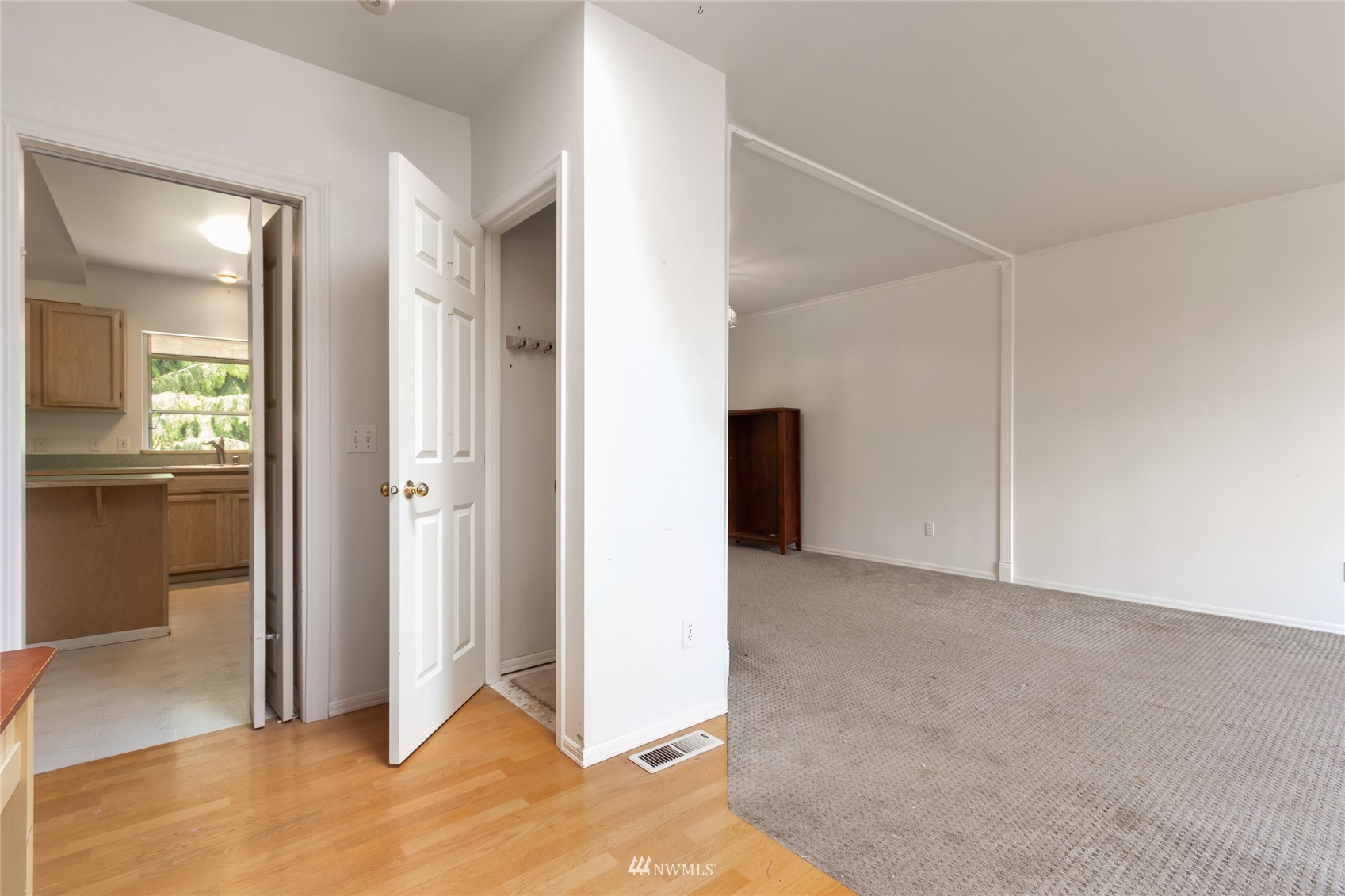 3822 17th Avenue Ct NW