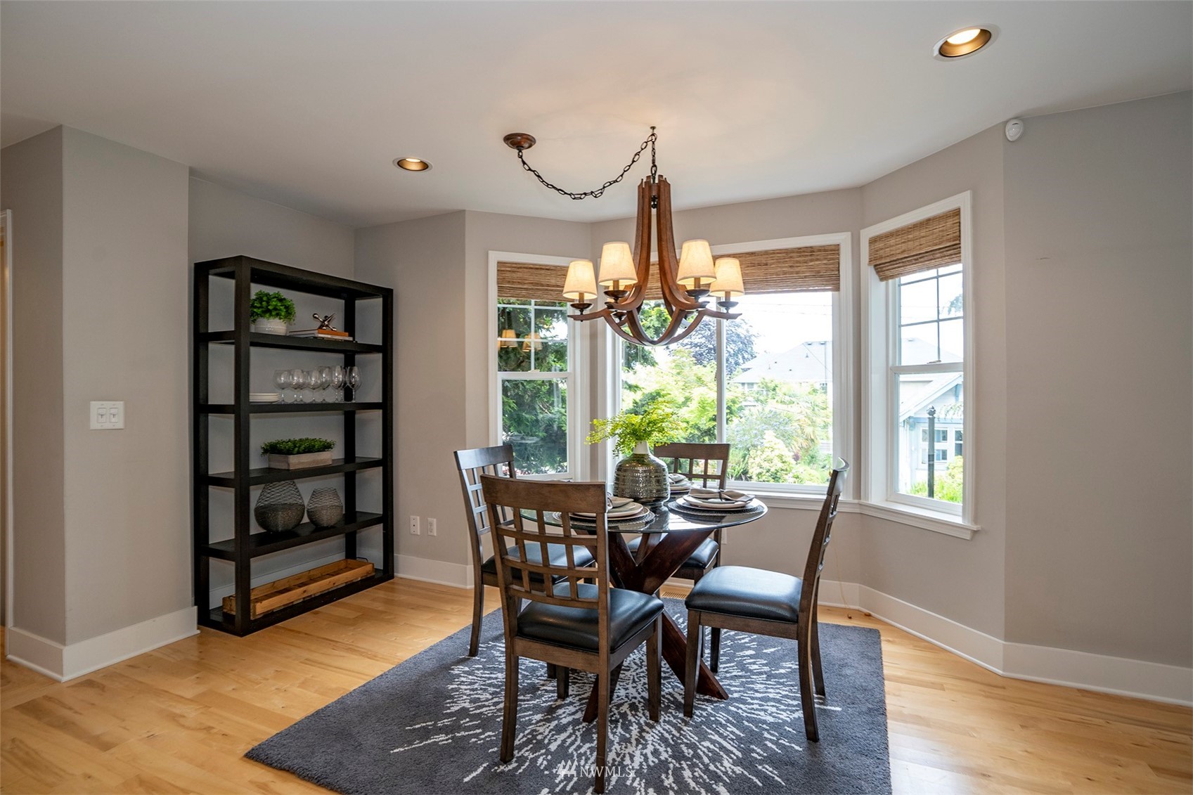 5129 N Highland Street