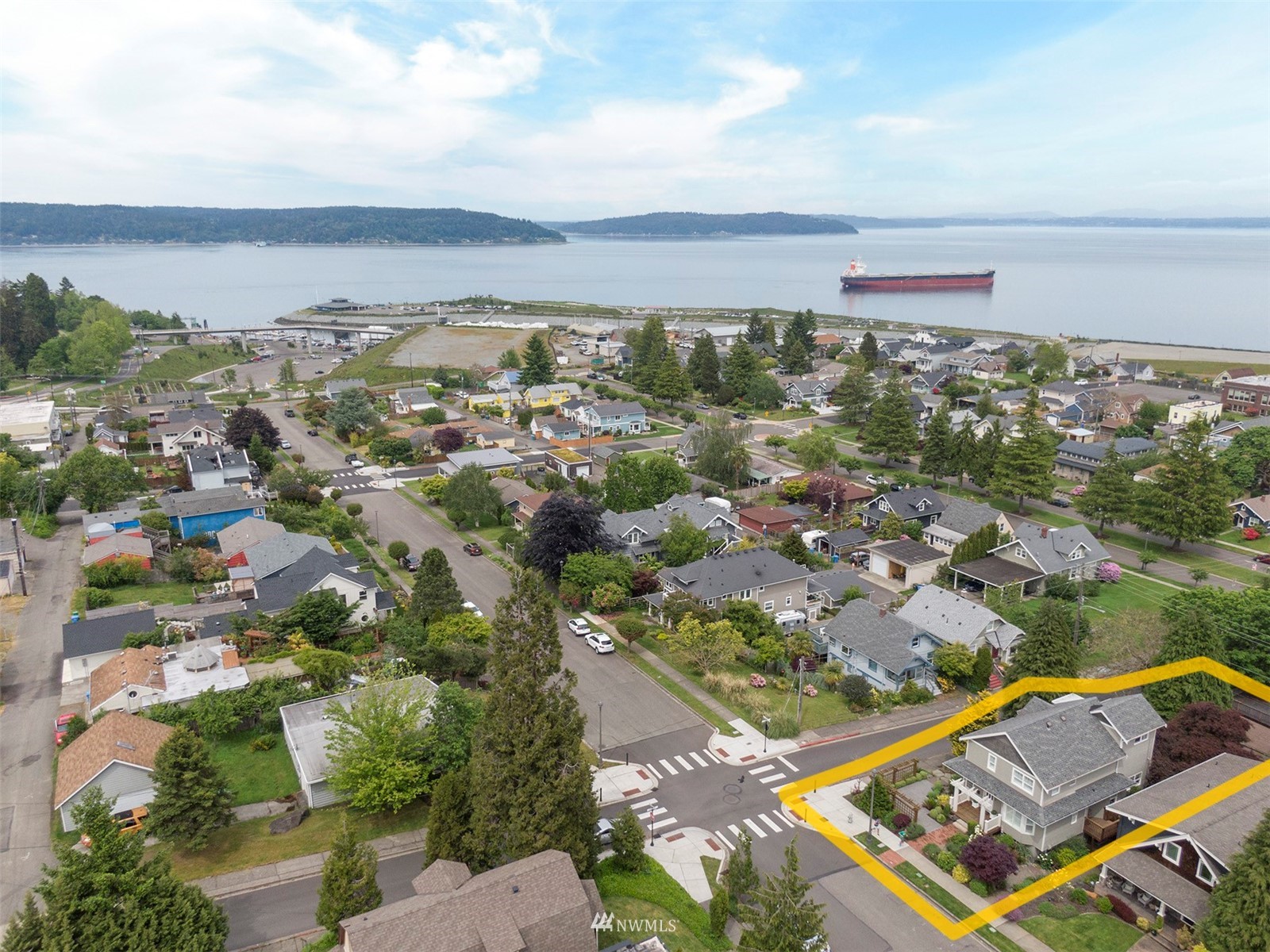 5129 N Highland Street