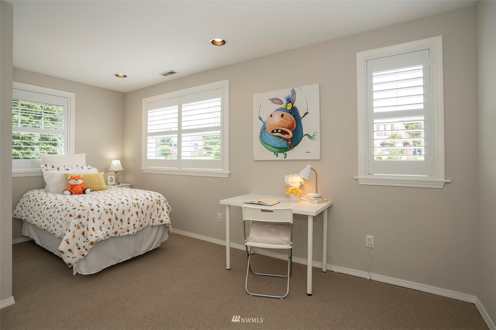 5129 N Highland Street