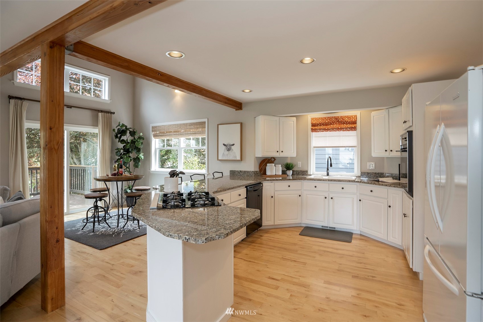 5129 N Highland Street