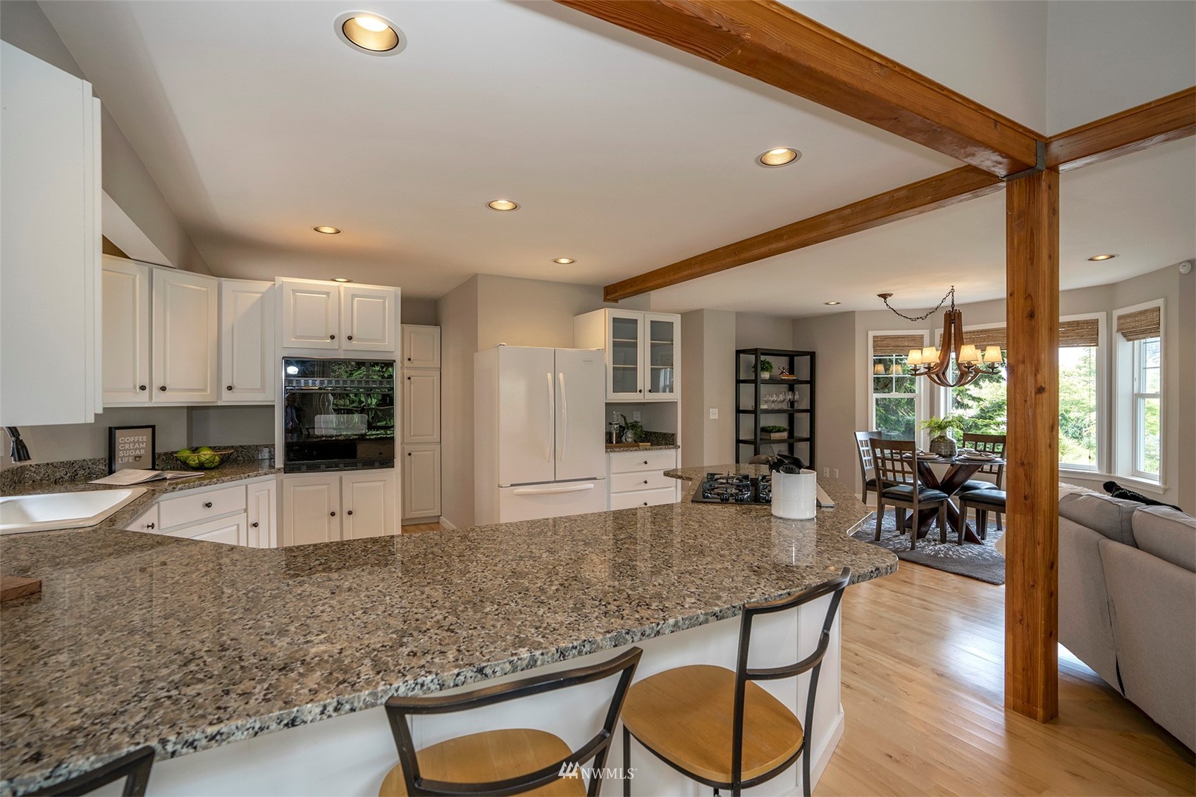 5129 N Highland Street