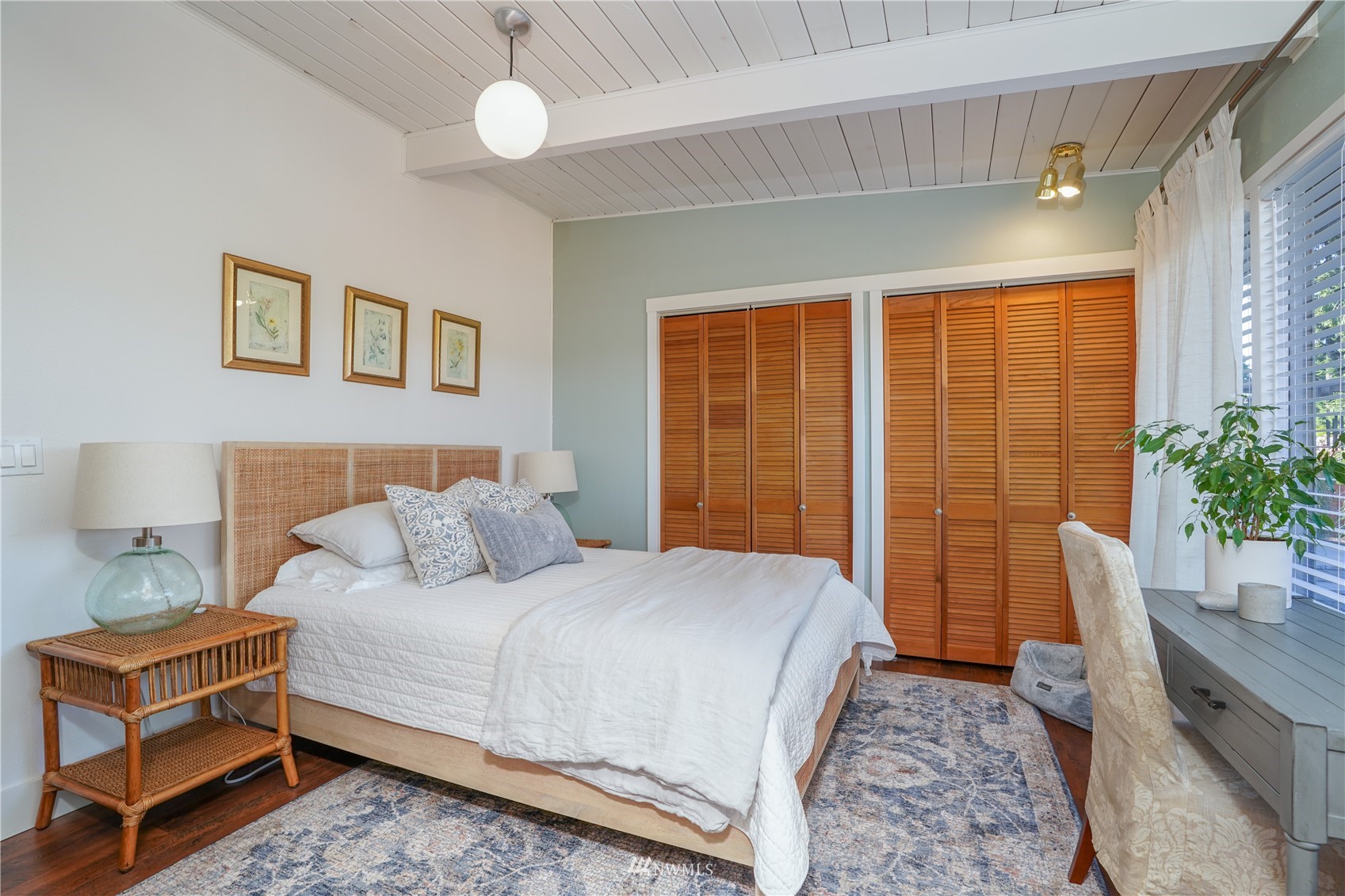 5212 View Point Drive NW