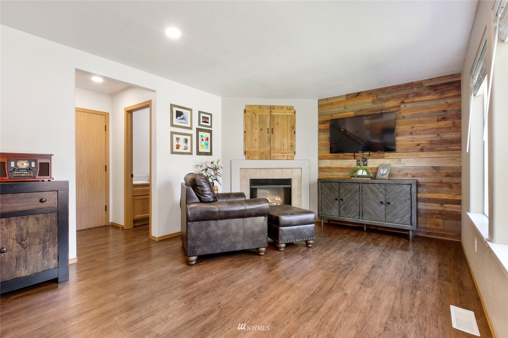 4313 Avonlea Drive SE