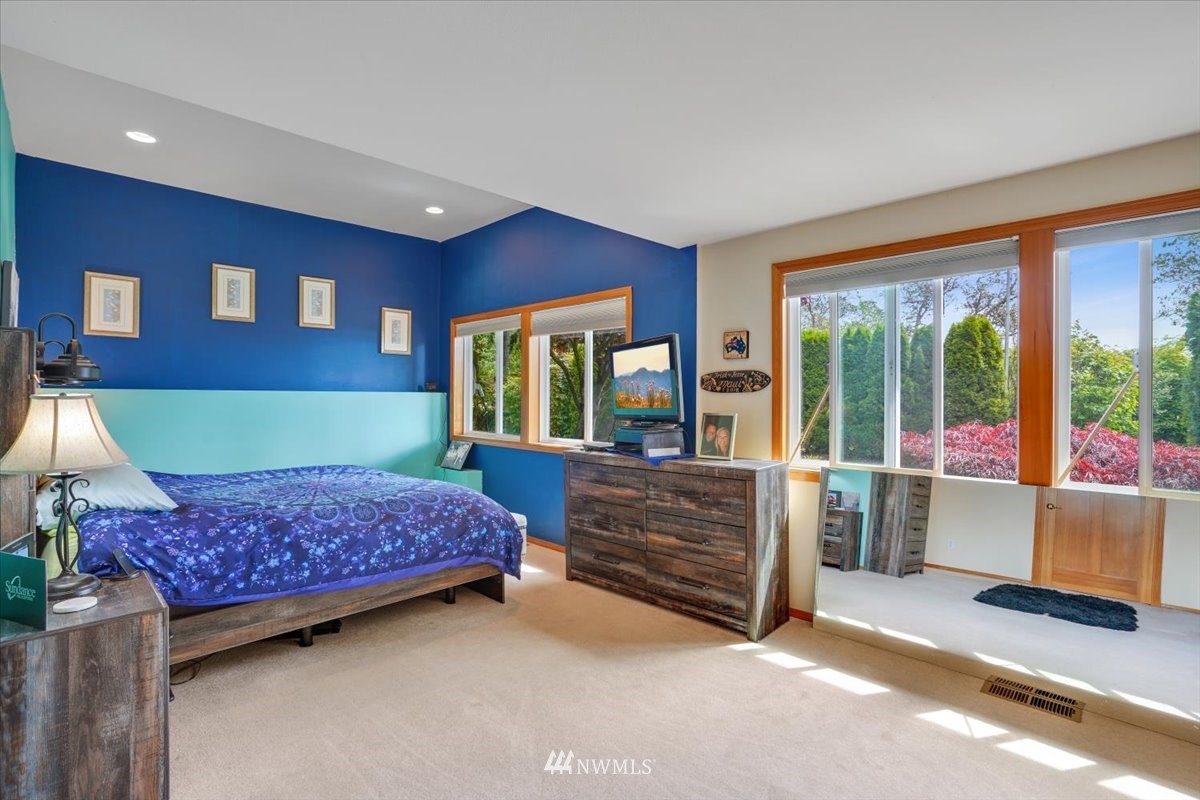 13010 96th Street NW