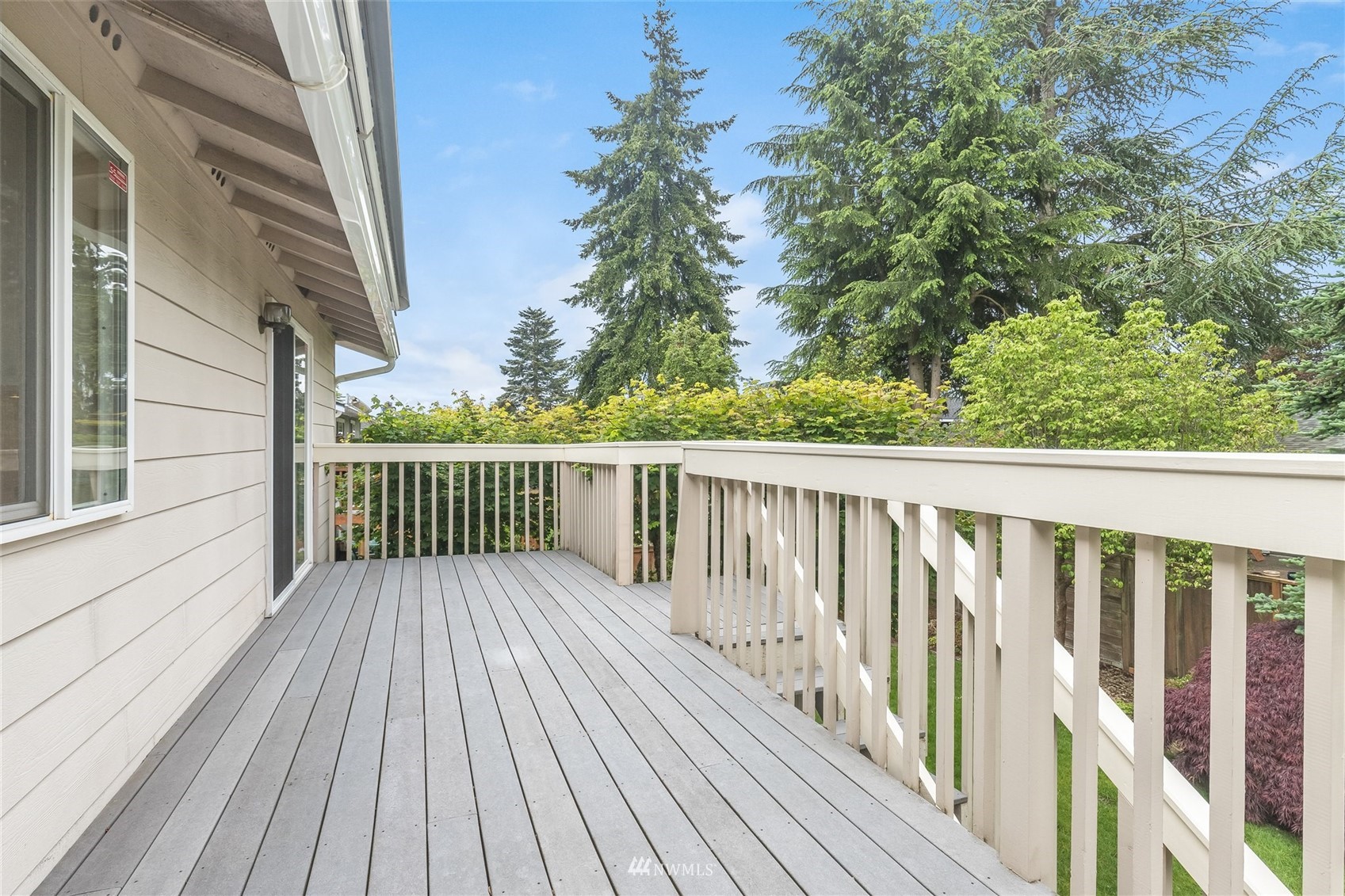 3214 N Vassault Street , -1528