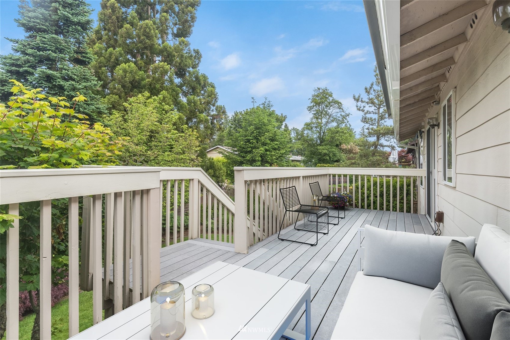 3214 N Vassault Street , -1528