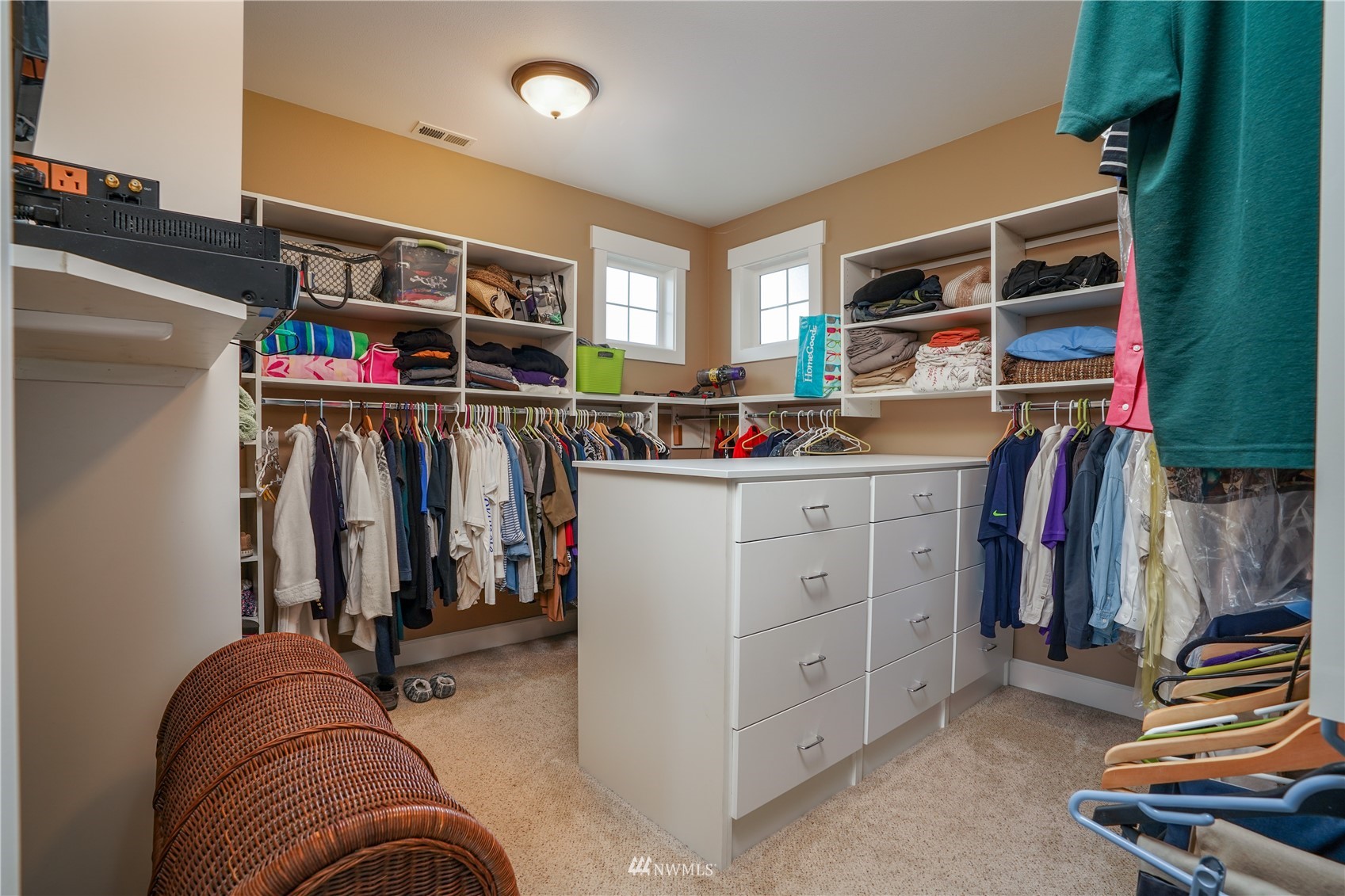 5028 N Villard Street