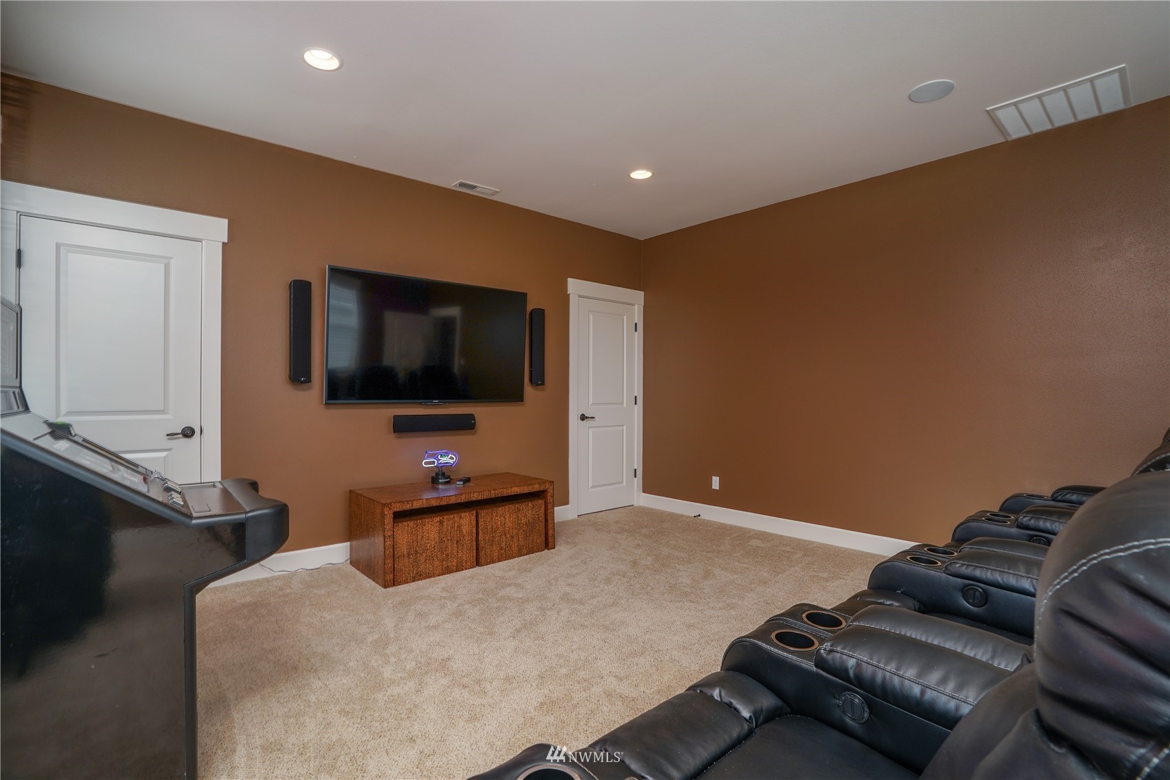 5028 N Villard Street