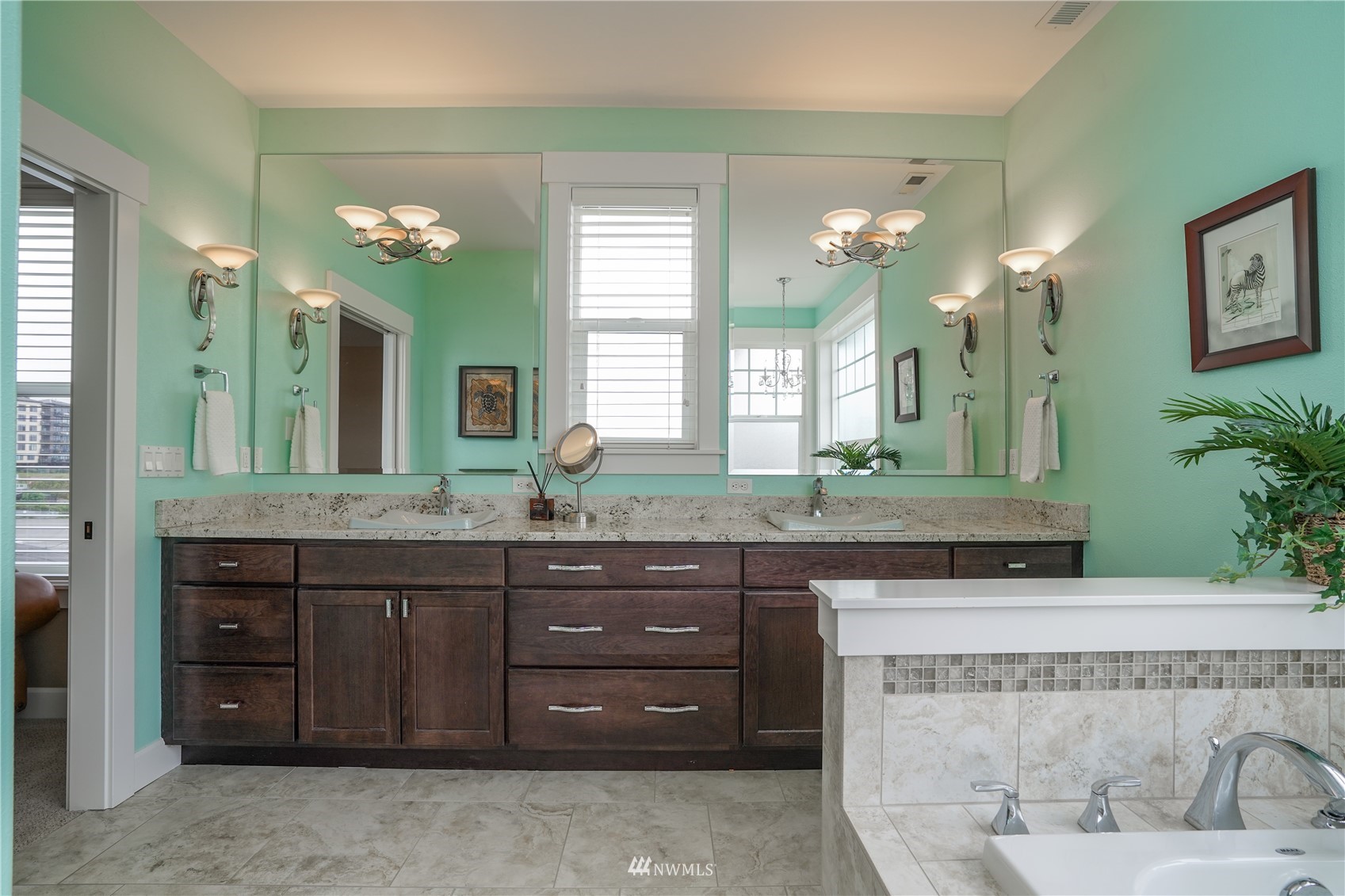 5028 N Villard Street