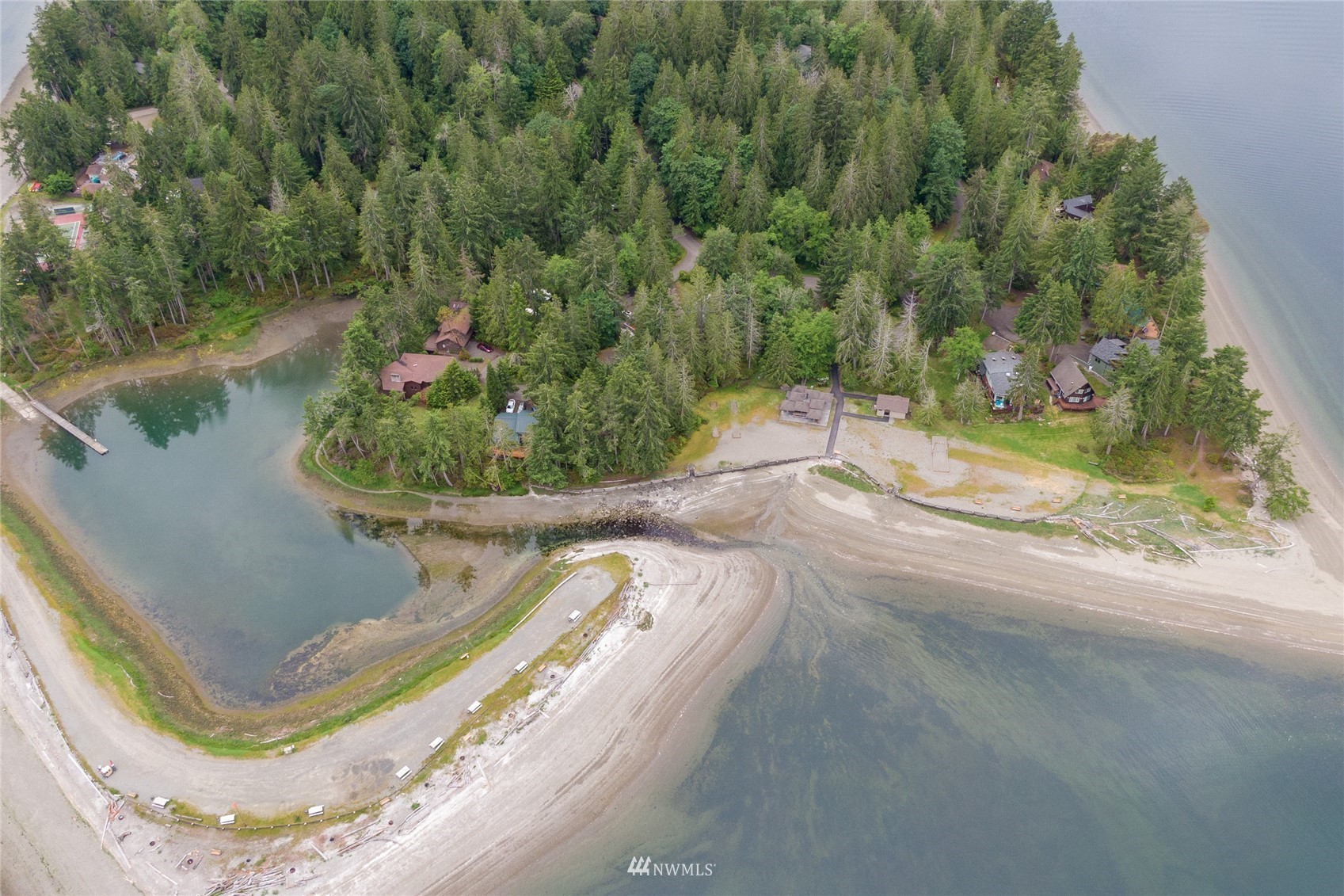 453 E Chesapeake Drive