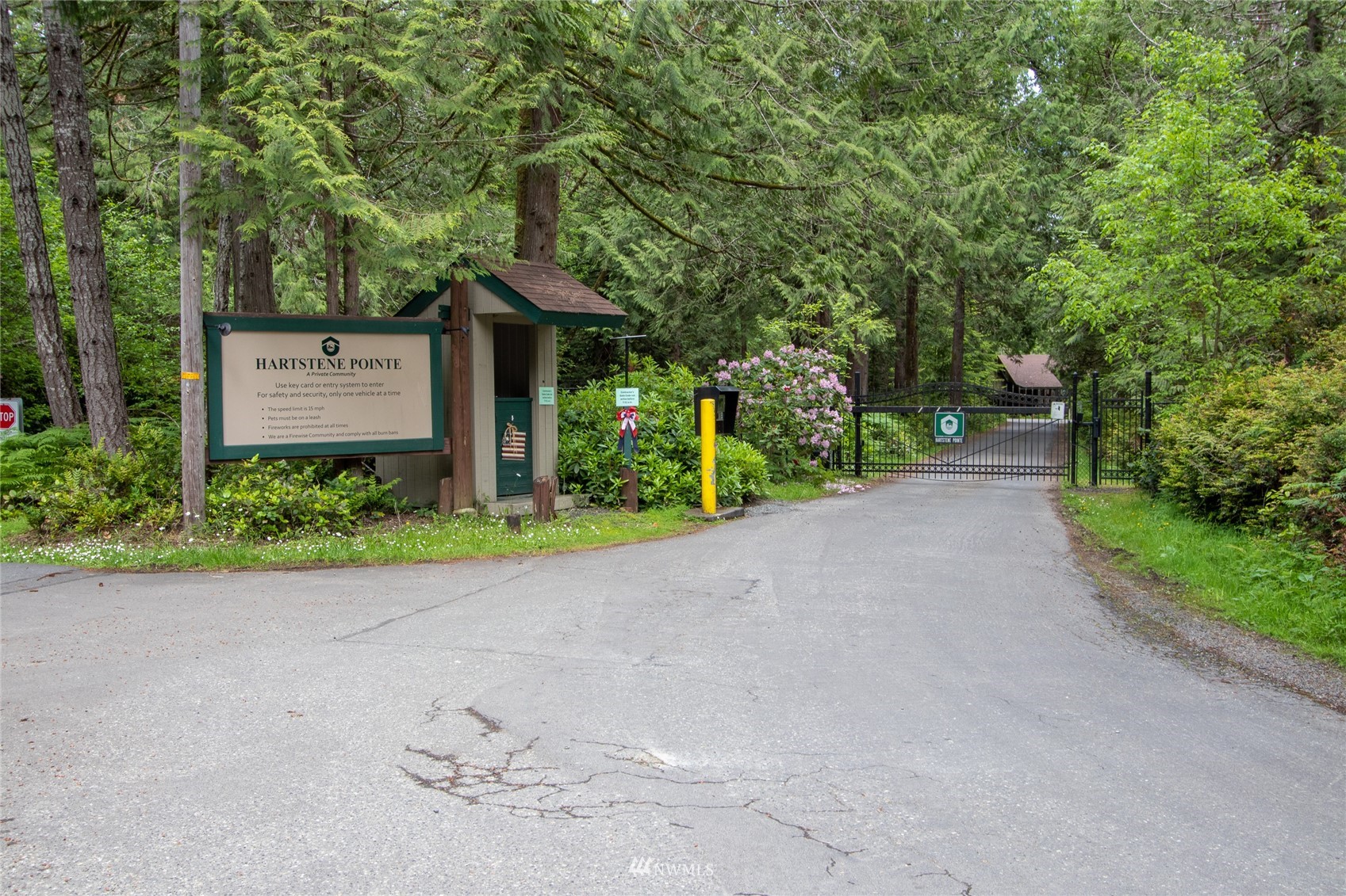 453 E Chesapeake Drive