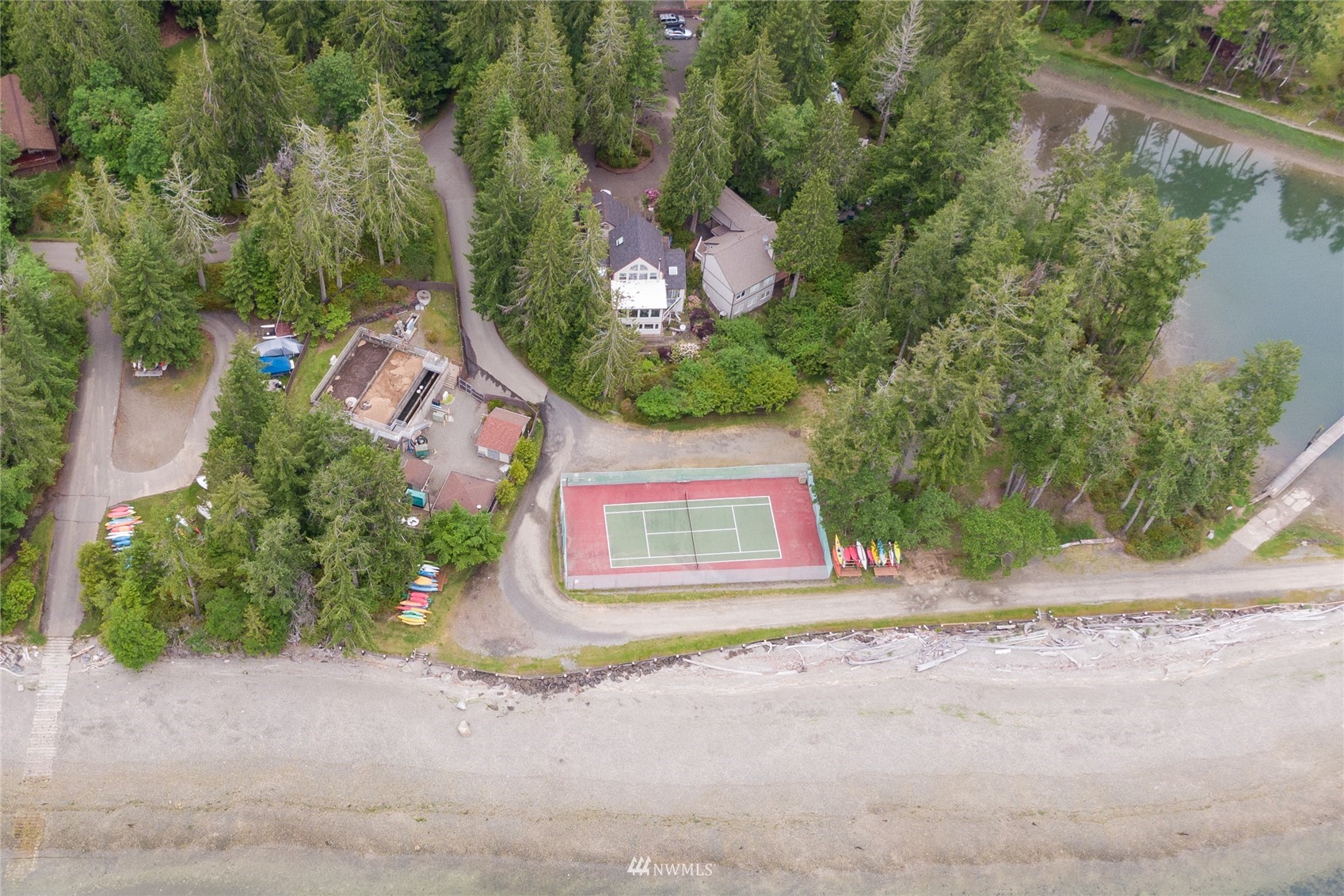 453 E Chesapeake Drive