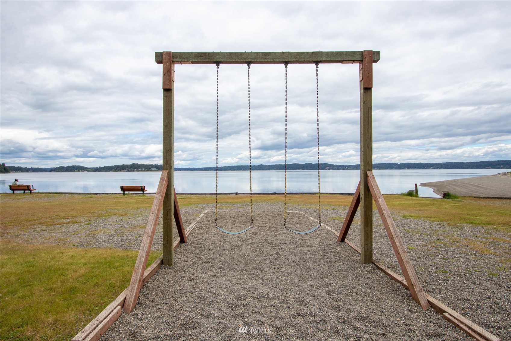 453 E Chesapeake Drive