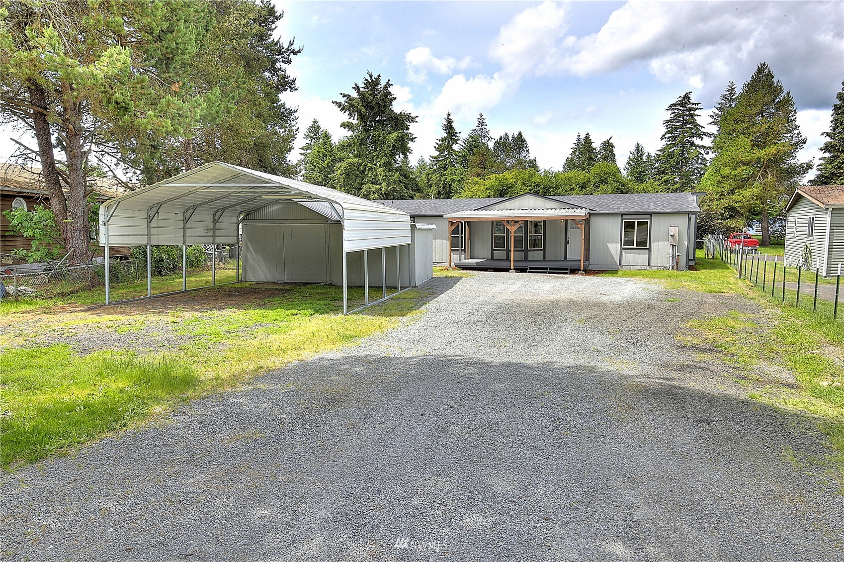 8531 Thuja Avenue SE