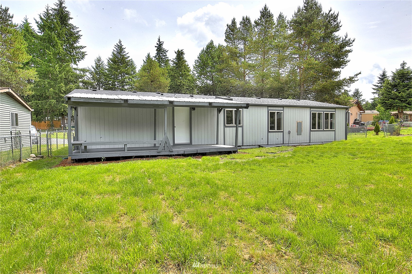 8531 Thuja Avenue SE