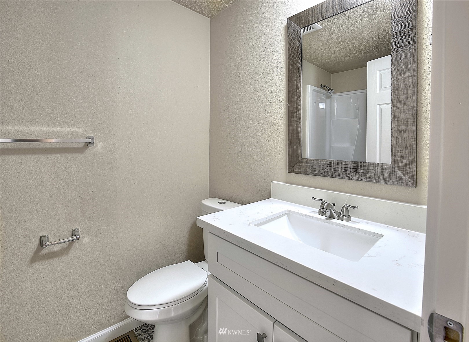 8531 Thuja Avenue SE