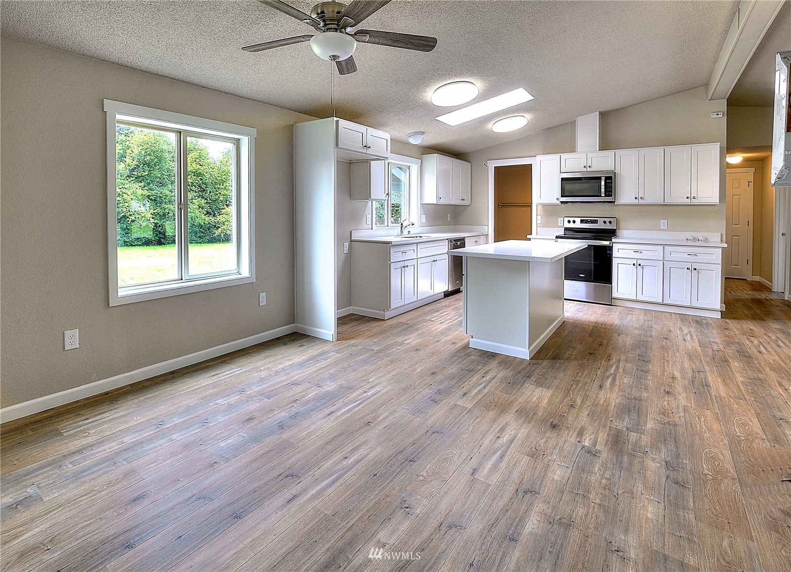 8531 Thuja Avenue SE