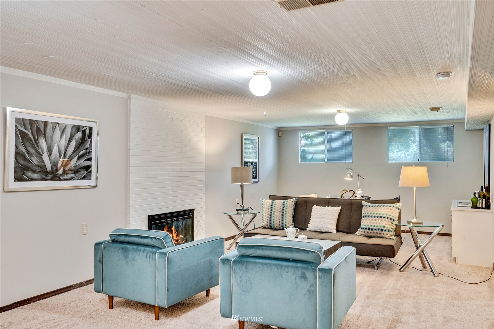 2915 Louise Avenue W