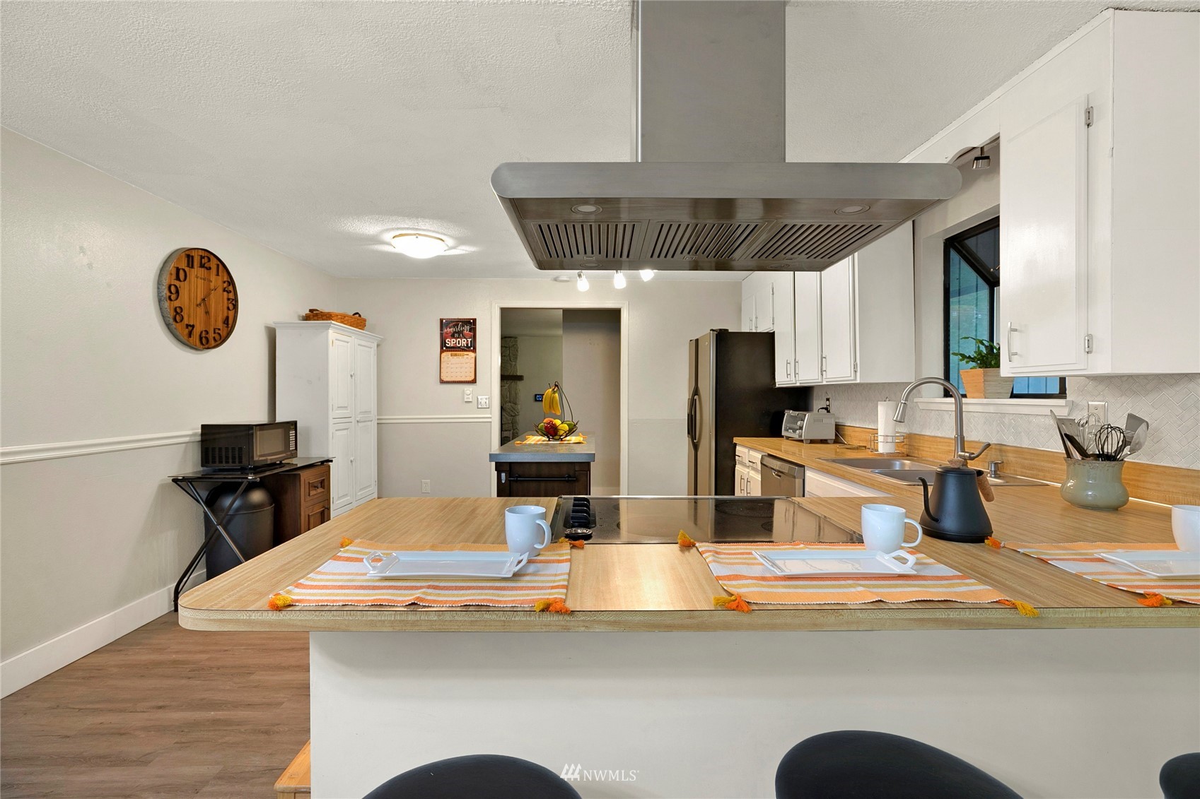 7548 Siskin Drive SE